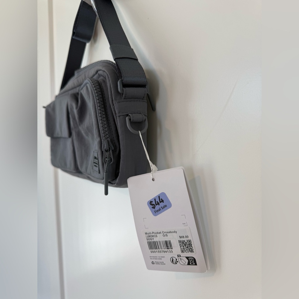Lululemon Multi-Pocket Crossbody - Picture 3 of 7